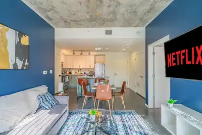 Image de Modern Phx Downtown Apt w/ Balcony, Pool, Gym, Pkg