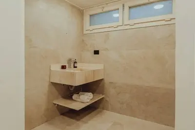 Image de Villa Onyx I – Luxury 4br Retreat with Indoor Pool, Sauna & Golf Views