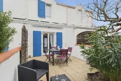 Image de Maison pour 4 avec terrasse à 200m de la plage