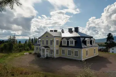Image de Unique Villa Grøndalen Gård with 5 bathrooms, only 15 minutes from Trysil ski center.