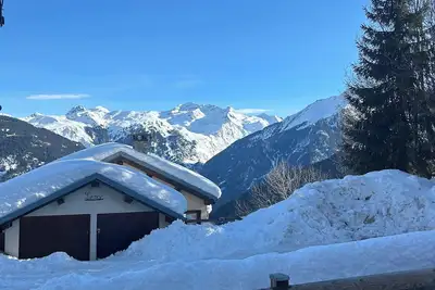 Image de Appartement  avec balcon et terrasse dans résidence face aux pistes