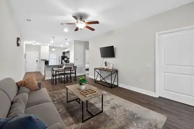 Image de Cozy Modern Apartment in Savannah