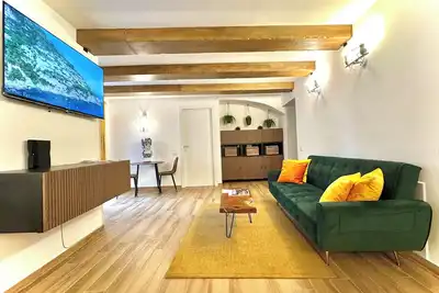 Image de Modern and carefully renovated apartment with all amenities.