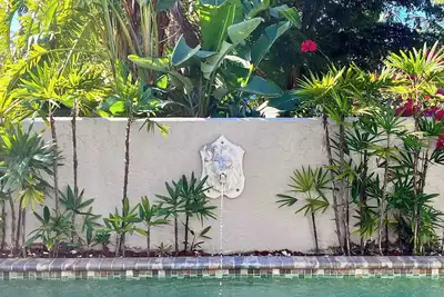 Image de Siesta Key 3-Story Retreat- Pool, Hot Tub, Balcony