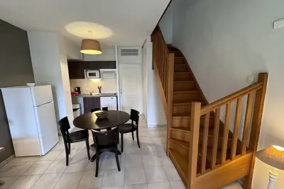 Image de résidence avec piscines à proximité de Gordes