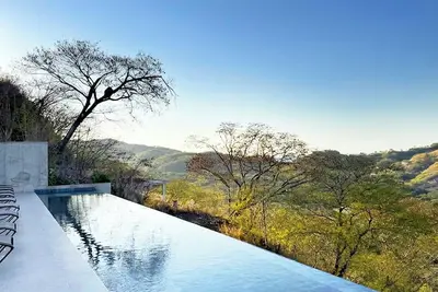 Image de Luxury Ocean Hilltop Apartment