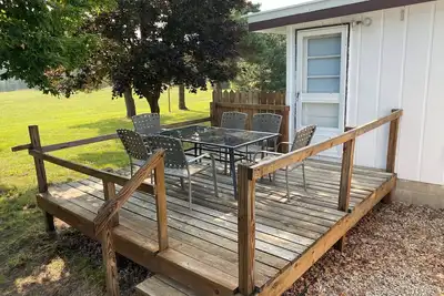 Image de 2-bedroom Vintage mobile home in delightful Grawn with Ac