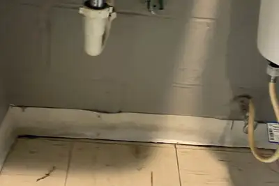 Image de Cozy 3-bedroom house in beautiful Mission with 1 and 1/2 restrooms by Exp. 83.