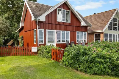 Image de \"Sila\" - 25m from the sea by Interhome