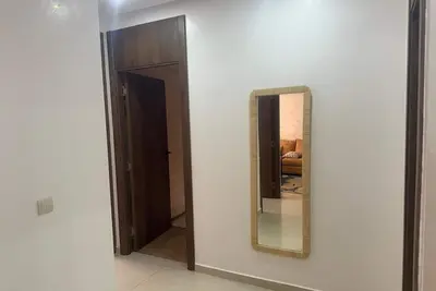 Image de Burj Malaak appartement dans une résidence privée avec piscine