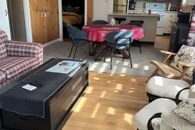 Image de Bienvenue au famille sans animaux. En campagne à 20 minutes du vieux Québec.