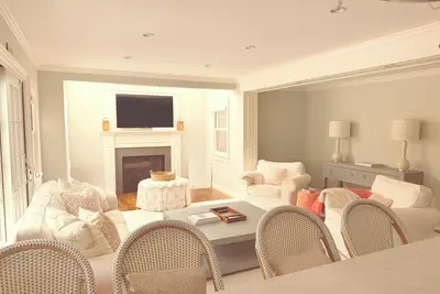 Image de Beautiful 5 Bdr Weekapaug Rental