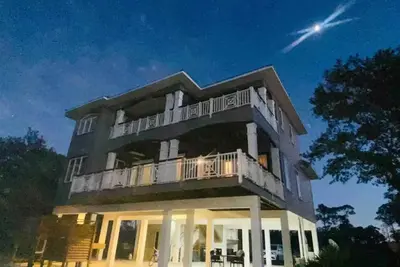 Image de Charming Luxury Bayfront Nature Private  Paradise: Encanto!