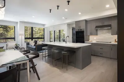 Image de 214 - New Build - Downtown Frisco - Private Hot Tub w/Mountain View!
