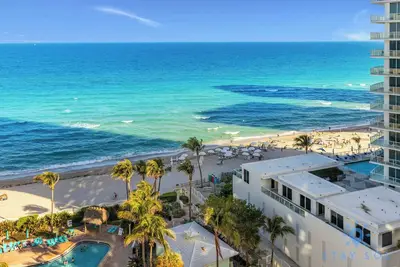 Image de Stylish 1br Apt w/Beautiful Views Balcony + Pool