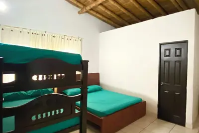 Image de Country house with private pool : 20 people 45 minutes from Pereira.
