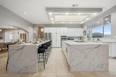 Image de Grand 9br Estate w/ Resort Pool & Outdoor Oasis