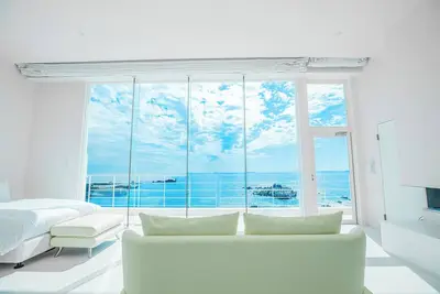 Image de Oceanfront Villa in Futtsu with Mt. Fuji Views, Fireplace, Up to 8 Guests