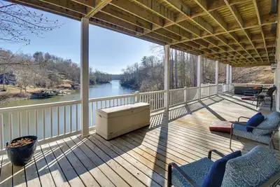Image de Private Hot Tub! Getaway on Smith Mountain Lake