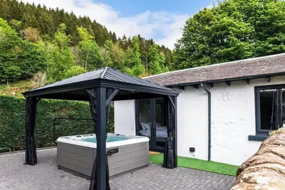 Image de West Lodge Estate Gate House