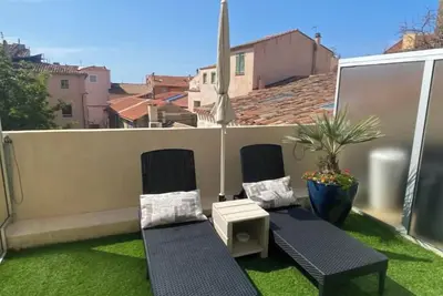 Image de Au Coeur de Bandol T2 climatisé avec terrasse et garage