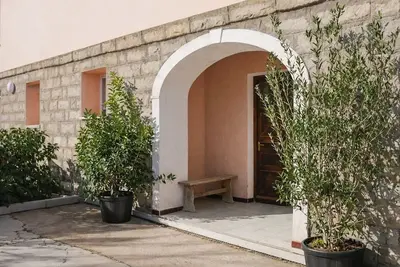 Image de T3 neuf - avec terrasse et parking privé - vue village et montagne