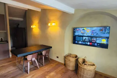 Image de Holy Cross at the window. . . . . . . . . . . . . . . .