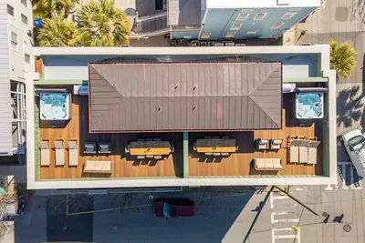 Image de The Cannon Exchange Building By Charleston Vacays