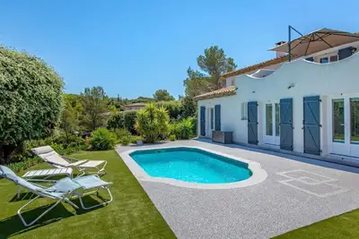 Image de Villa Taha'A Fréjus   calme et soleil à  5 minutes des plus belles plages