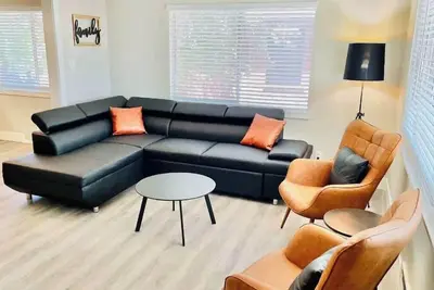 Image de 2 Bedroom/1 Bath/Sleeps 8