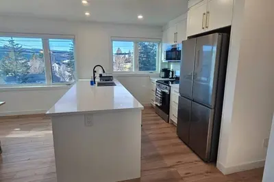 Image de Luxury 2br Suite • Near Children’s Hospital & Cop