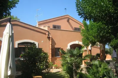 Image de Villa with garden near Marsala salt pans perfect 5 Min from Kitesurfing