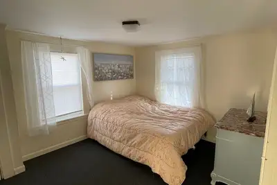 Image de Charming 2-bedroom apartment loft with Ac in delightful Hampton