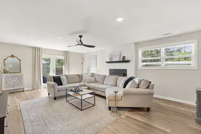 Image de Traveller’s Dream Home - Near Savannah - Game room