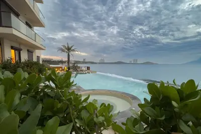 Image de Penthouse with Sea Views and Rooftop with Jacuzzi