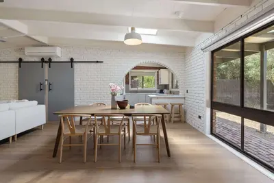 Image de Rye Beach Retreat with Spa, Fireplace & Bbq