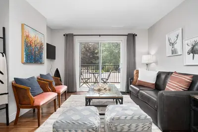Image de Minimalist 2br (Studio+1br) Perfect for Groups!
