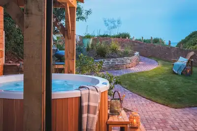 Image de 3 chambres à coucher à Budleigh Salterton