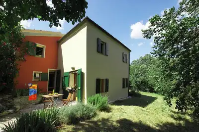 Image de Vacation apartment: no pets, panorama, garden, terraces, wood-burning stove, design