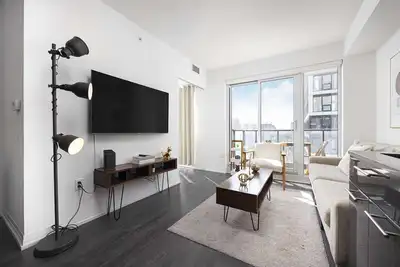 Image de RivetStays | The Jarvis Luxury Suite – 2 Bedroom Suite