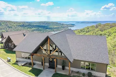 Image de Amazing Table Rock Views - Sleeps 32 - indoor pool