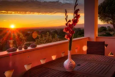 Image de Maison de vacances « Jo's Place » avec piscine partagée, terrasse privée et Wi-Fi