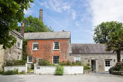 Image de Polmear Farm House, Charlestown. Set in 2 acres, sea view - Sleeps 10 + dogs