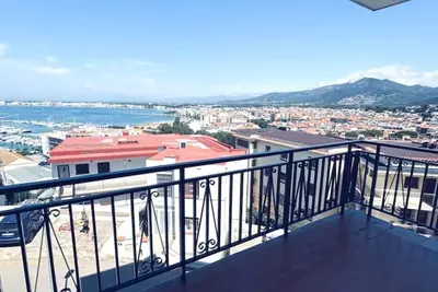 Image de Appartement moderne à Rosas avec terrasse, climatisation et piscine