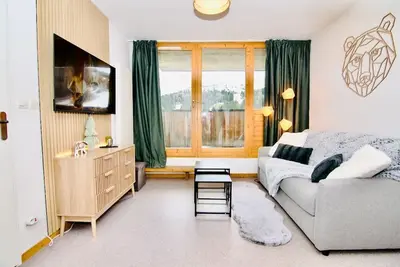 Image de La Grotte des Ours - Appartement T2 cosy à SuperDevoluy avec vue sur les pistes