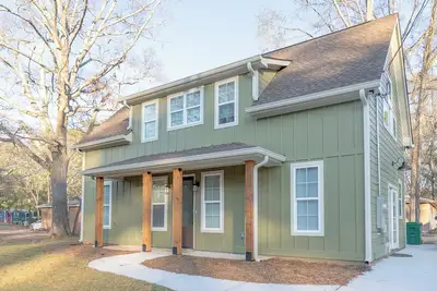 Image de Cozy New House in a Prime Location