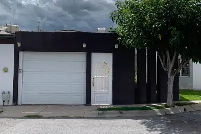 Image de Ideal for family up to 5 people, water 24 hours, quiet area, invoiced.