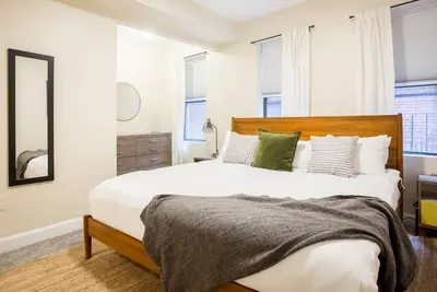 Image de 5min walk to 70+ restaurants! Waterfront park, Freedom Trail  Aquarium all within walking distance