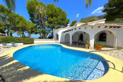 Image de Villa Marquesa Mu avec grande piscine privée près du Montgó à Dénia