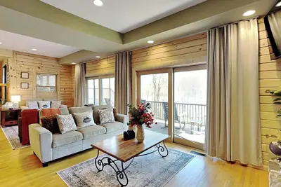 Image de Wisp Water Lodge | Private Dock, Hot Tub, Fire Pit